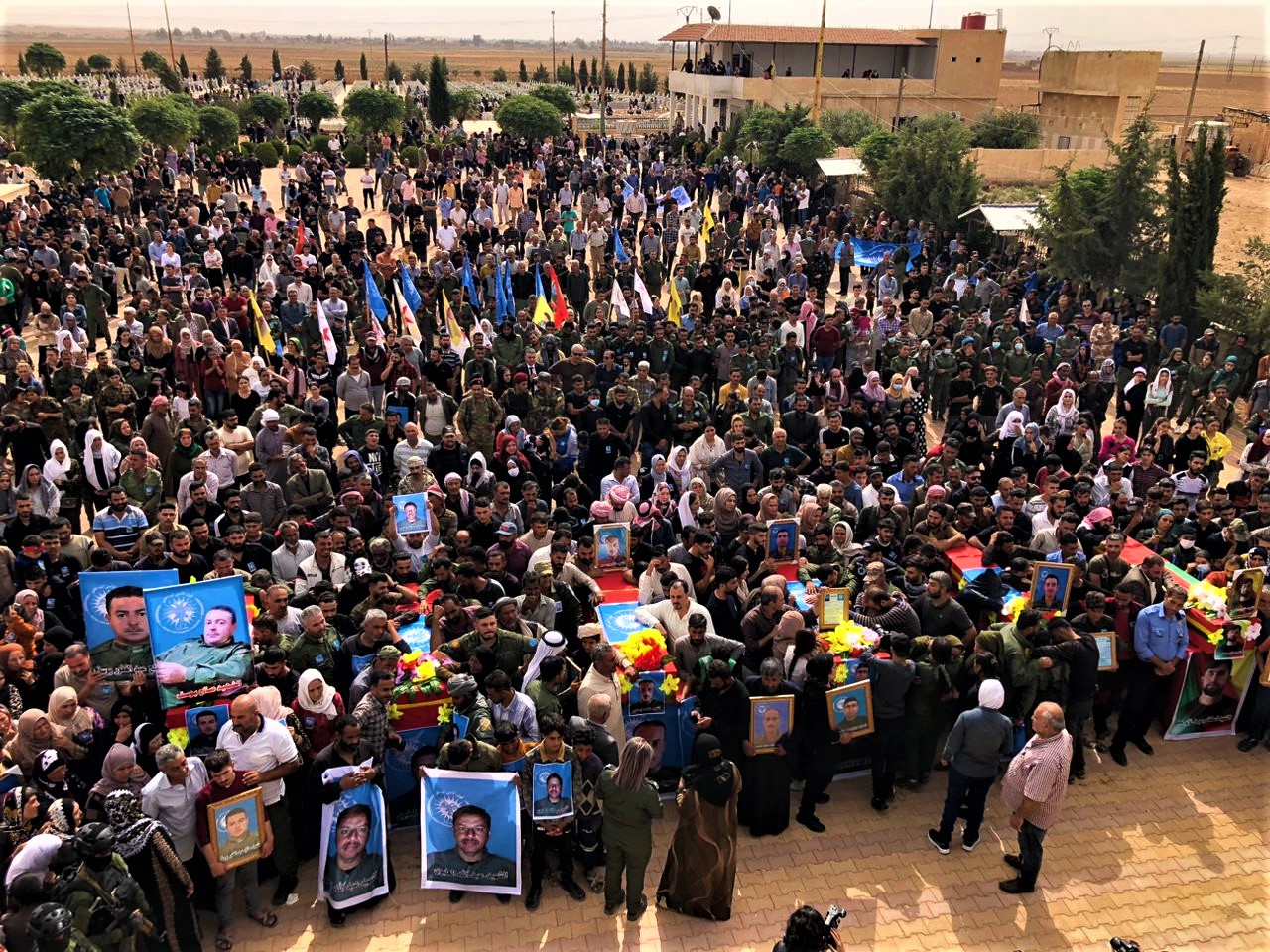 Gelê Rojava Şehîdên Xwe Oxirkirin - Federasyona Gaziyên Bakur û ...